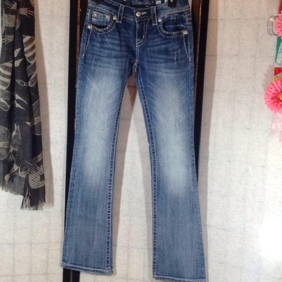 Miss Me silver & rhinestone jeans - Picture 5 of 6